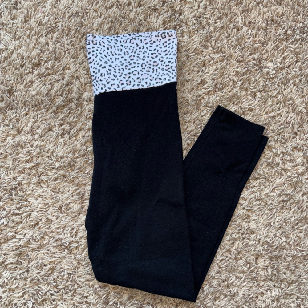 Black Leggings with Leopard Print Cuff